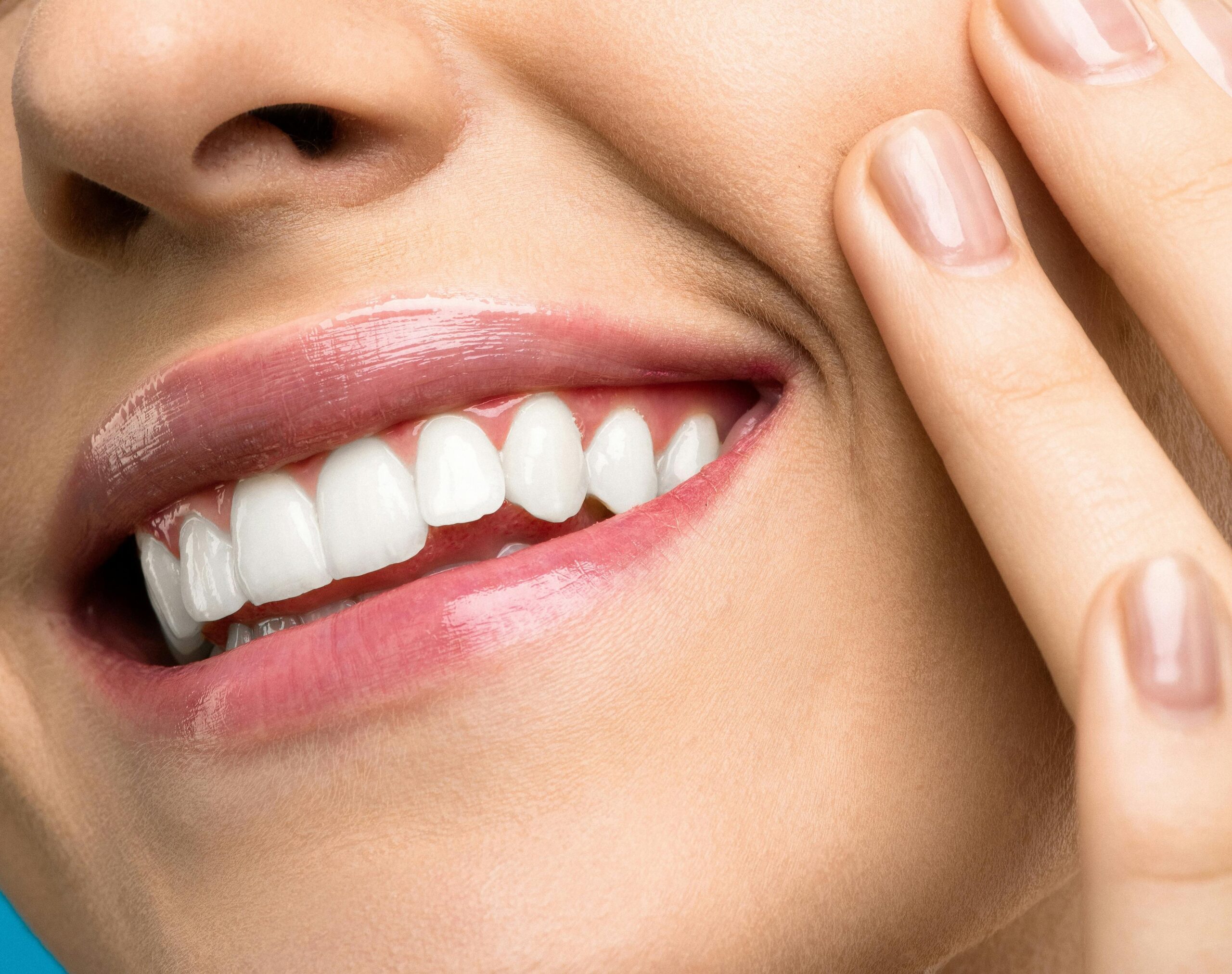 sensitive-gums-enzyme-based-toothpaste_2-scaled